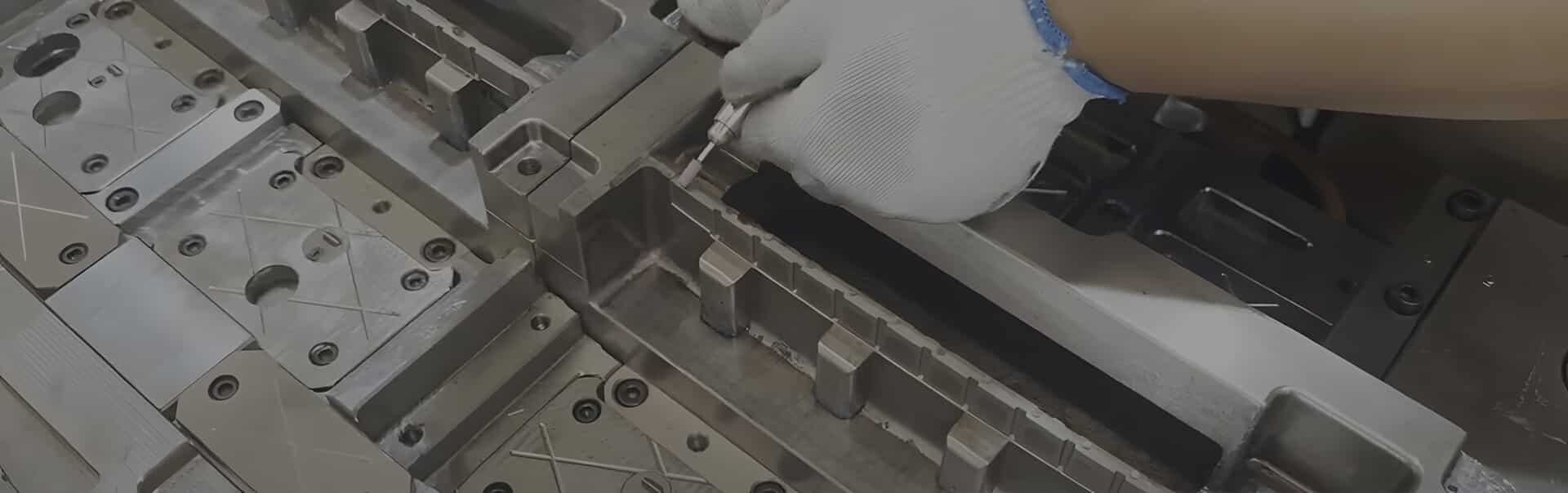 mold-steel-corrosion-banner